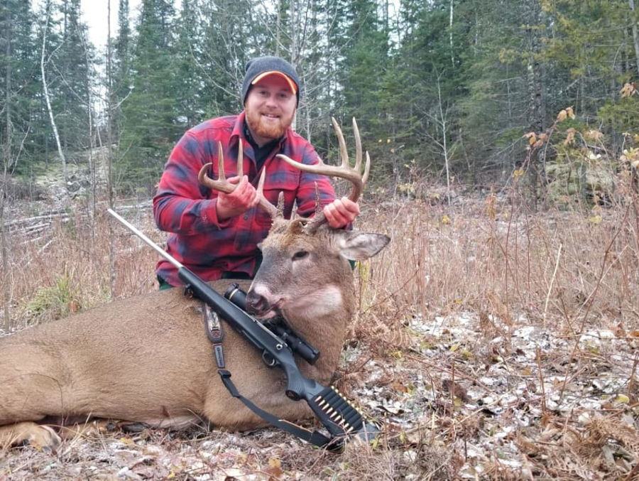 Whitetail Deer Hunts at Muskie Bay Resort