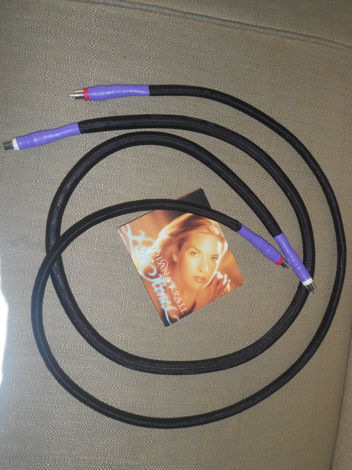 AMADI CABLES. MADDie sig.  3ft  RCA .  Best. low reserve.