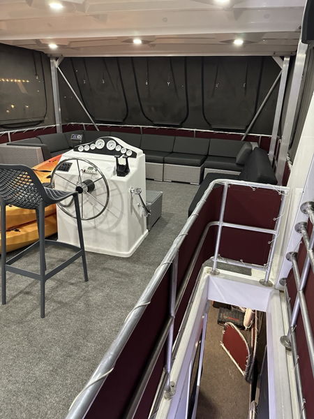 Boat Image 10