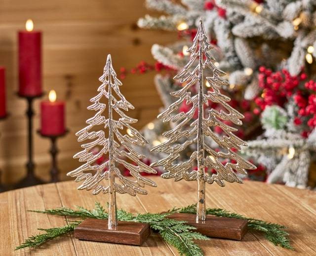 Raz Imports Wooden Sleigh With Winter Natural Arrangement and Pinecone Christmas Home Decor