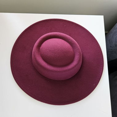 Fedora hat in plum color