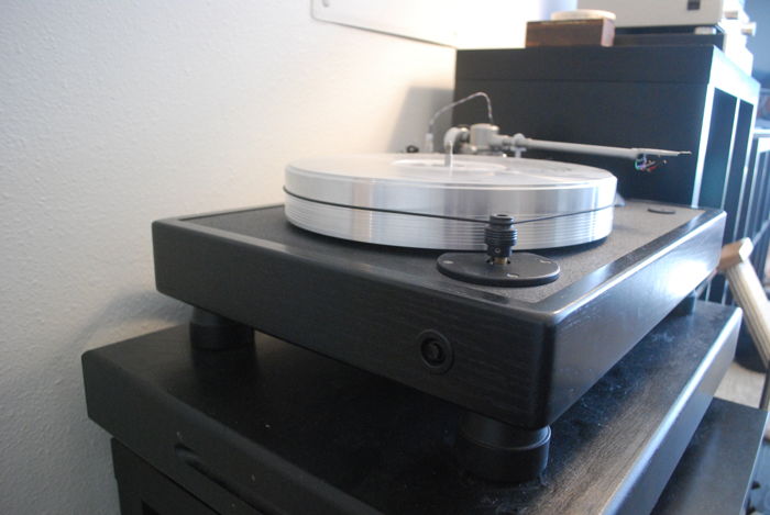VPI Industries Classic 1 Turntable with Soundsmith Coun...