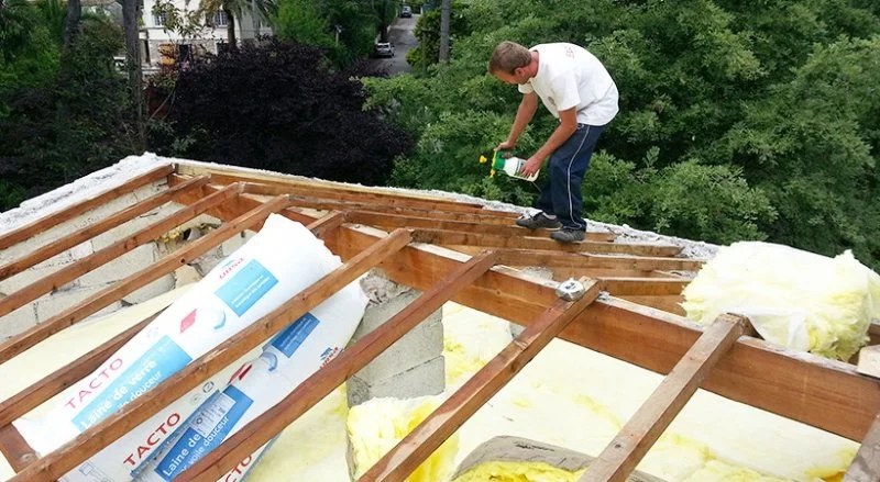 Rénovation de la couverture en tuiles romanes d’une villa à Cannes — photo 20 sur 23 — CEG TOITURE