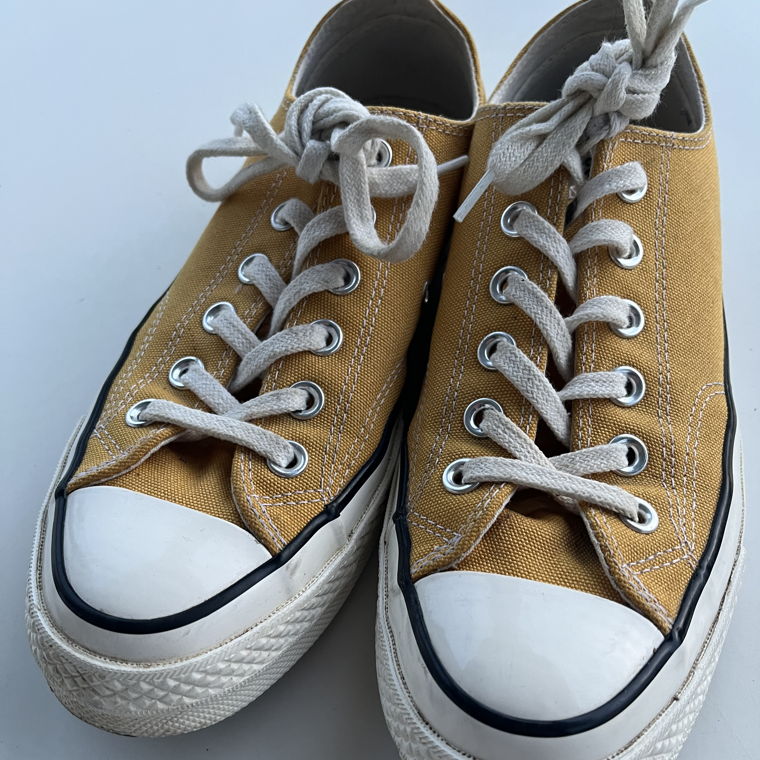 Converse senfgelb