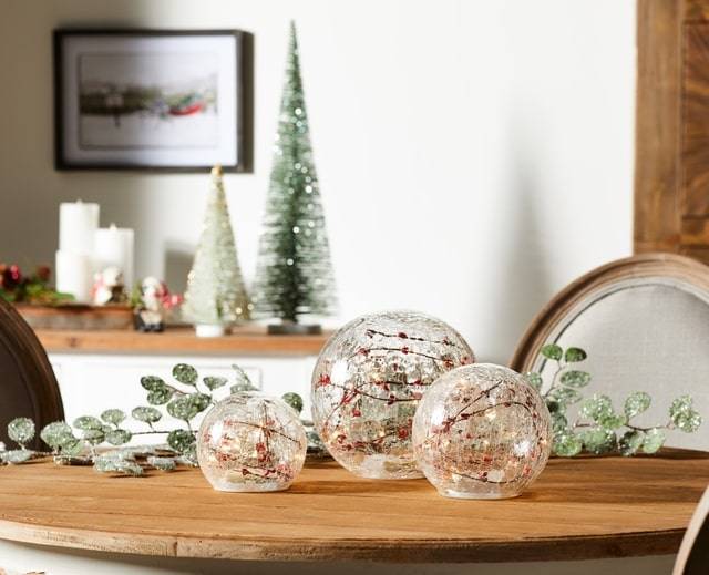 melrose Christmas lit globes with red berry