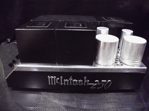 McIntosh MC-250 Solid State Amplifier