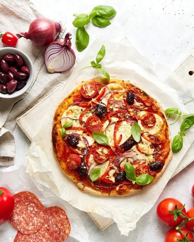 Classic Homemade Pizza Recipe by KitchenAid | Minimax