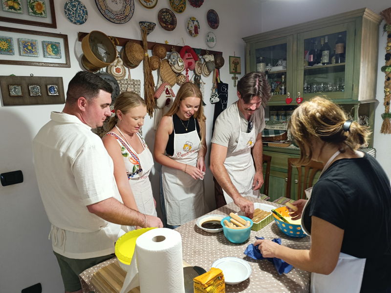 Tours œnogastronomiques Brindisi: Du marché à la fromagerie : une visite guidée des saveurs des Pouilles