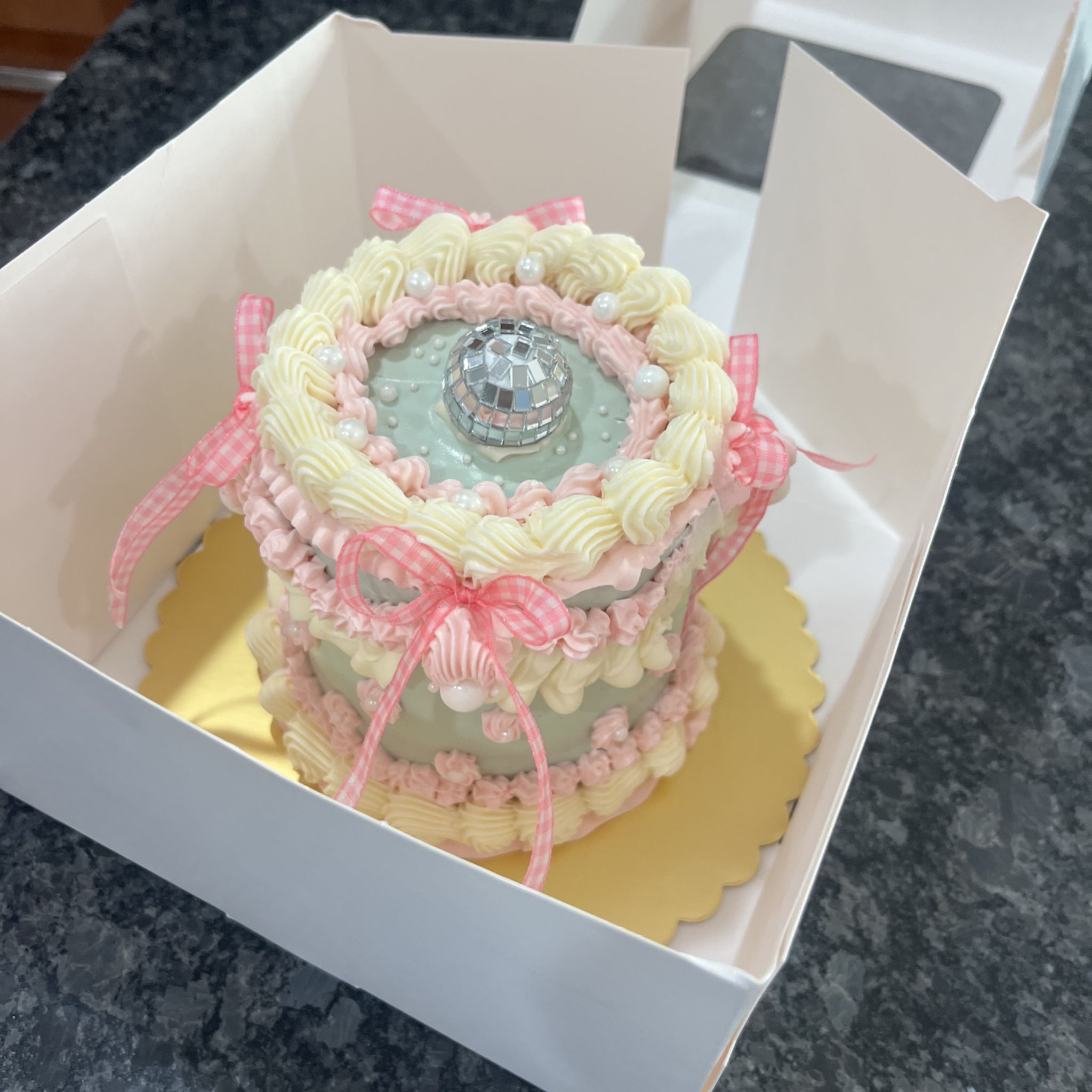 Ali Gala | Vintage Cakes | Rochester, NY — photo from hotplate.com