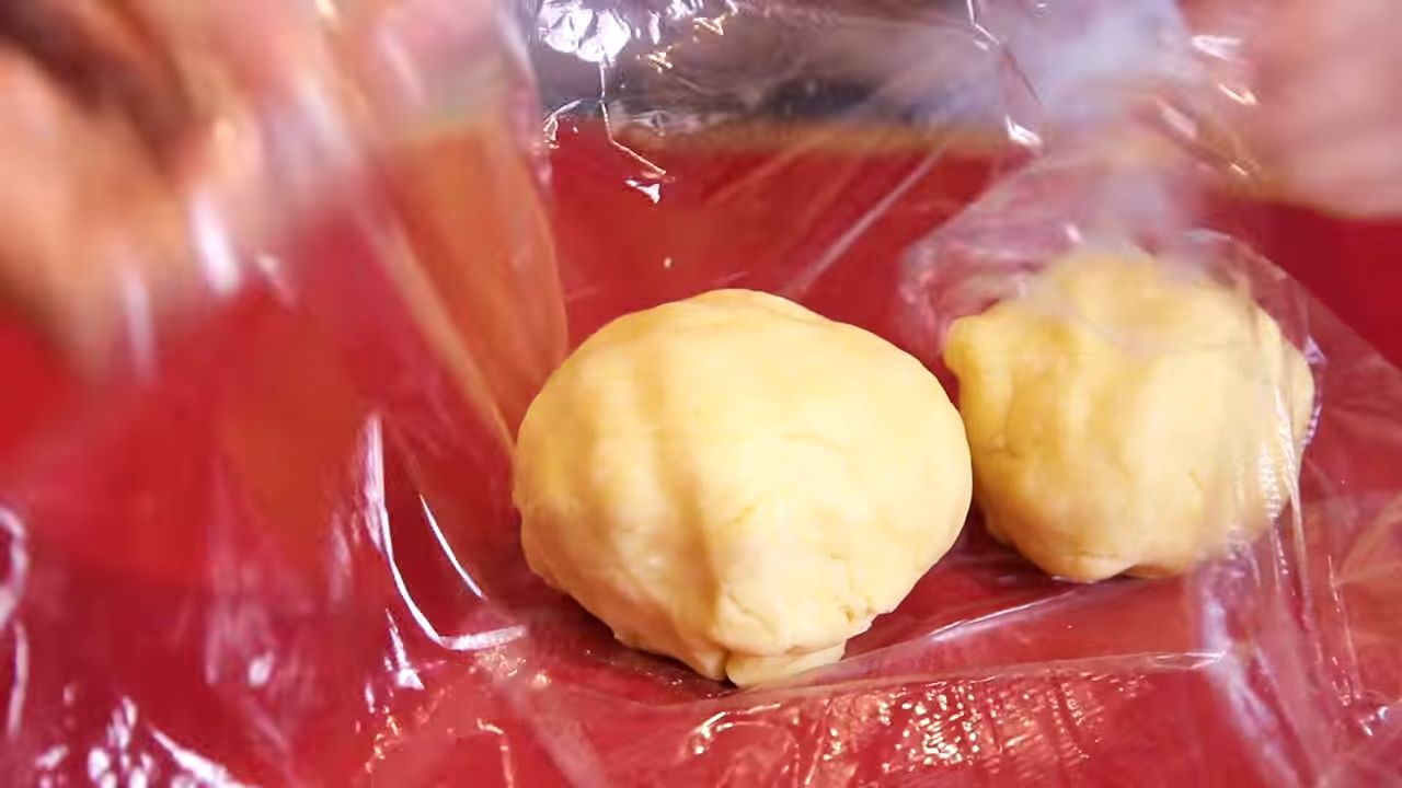 Nyonya Pineapple Tarts
