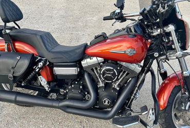 2011 HARLEY-DAVIDSON FXDF DYNA FAT BOB (LUX COLORS) motorcycle for rent near Villa Park, IL