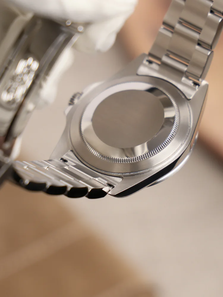 Black Dial
