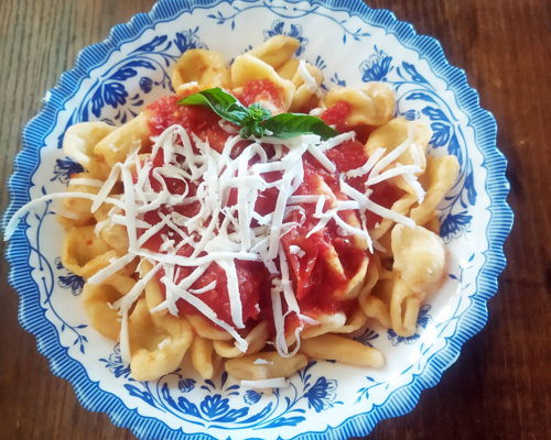 Cooking classes Montescaglioso: Learn how to make orecchiette pasta
