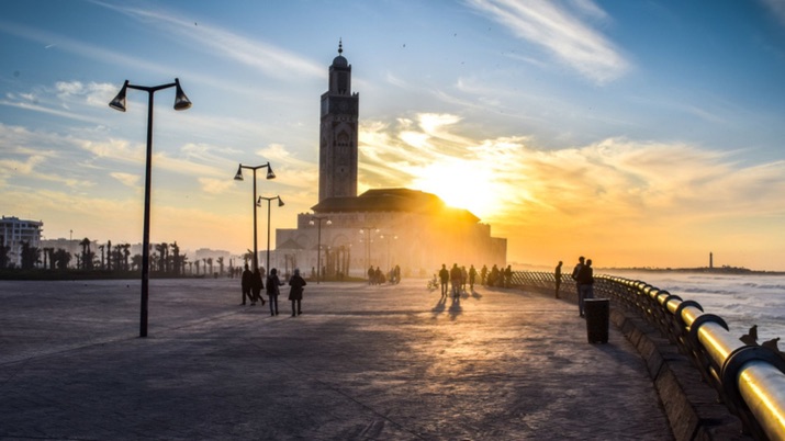 This mosque is famous for its exquisite and intricate Islamic architecture, which is a blend of traditional Moroccan and modern styles