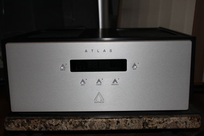 Aesthetix Atlas Signature Stereo Amplifier