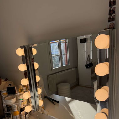Spiegel mit LED Lichter