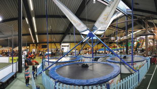 trampolino kinderspielpark bungee
