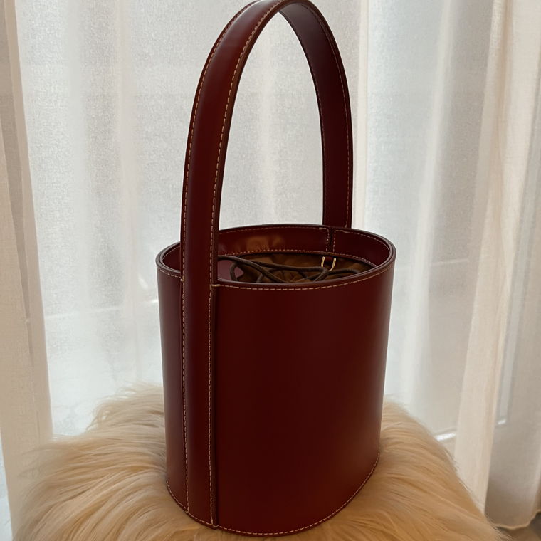 Burgundy bucket bag