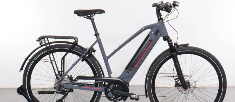 A gray Gazelle Ultimate T10+ electric city bike