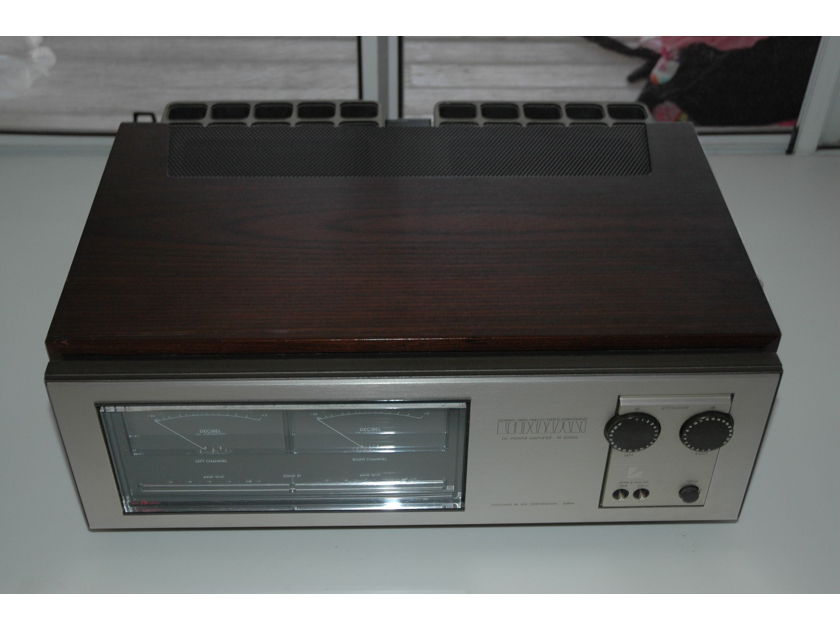 Luxman M4000A Amplifier 180 wpc - 60+ lbs!