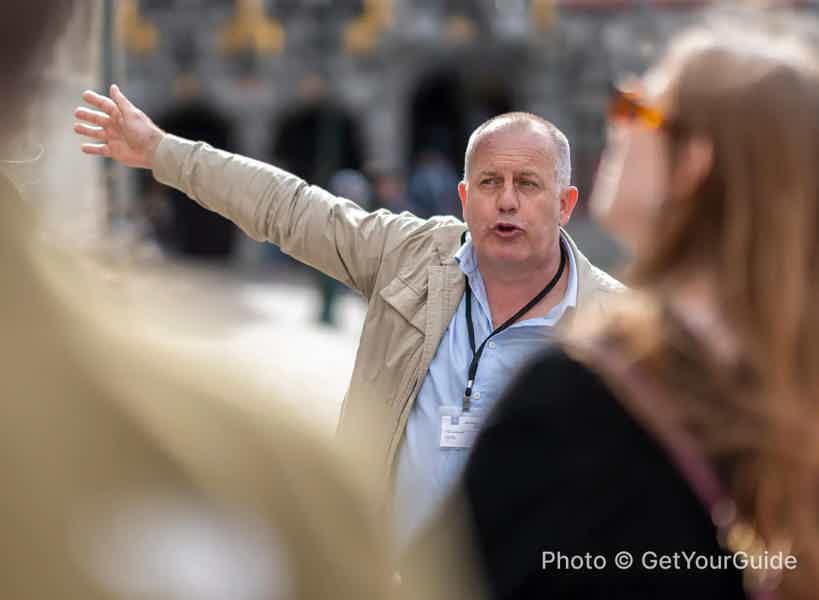 Walking Tour, Praline, Canal Cruise, and Burger Meal - photo 1