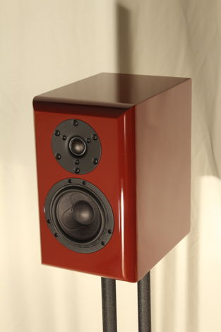 Clearwave Loudspeaker Design Resolution S top Scan Spea...