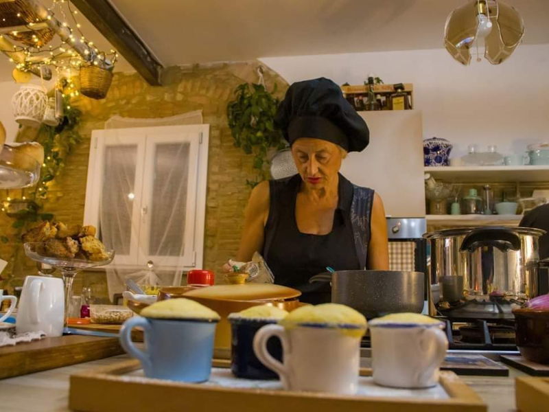 Corsi di cucina Gambassi Terme: Pizza, focaccia e tiramisù tra le colline toscane