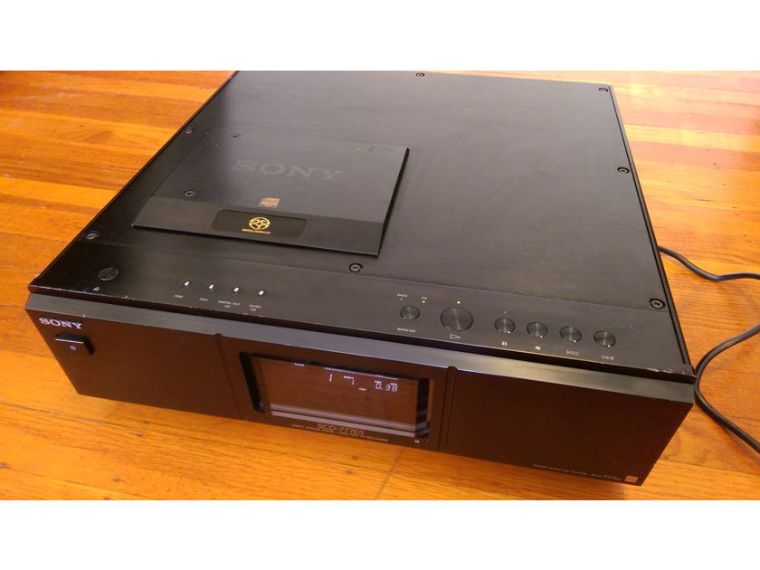 SONY SCD-777ES CD Player - Works Great