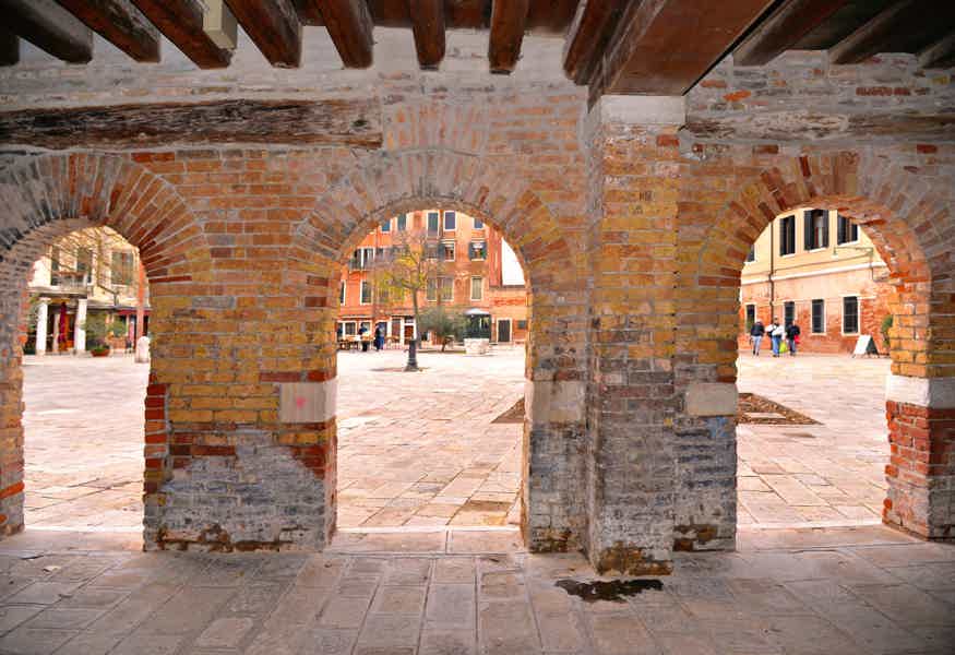 Jewish Ghetto Walking Tour - photo 1