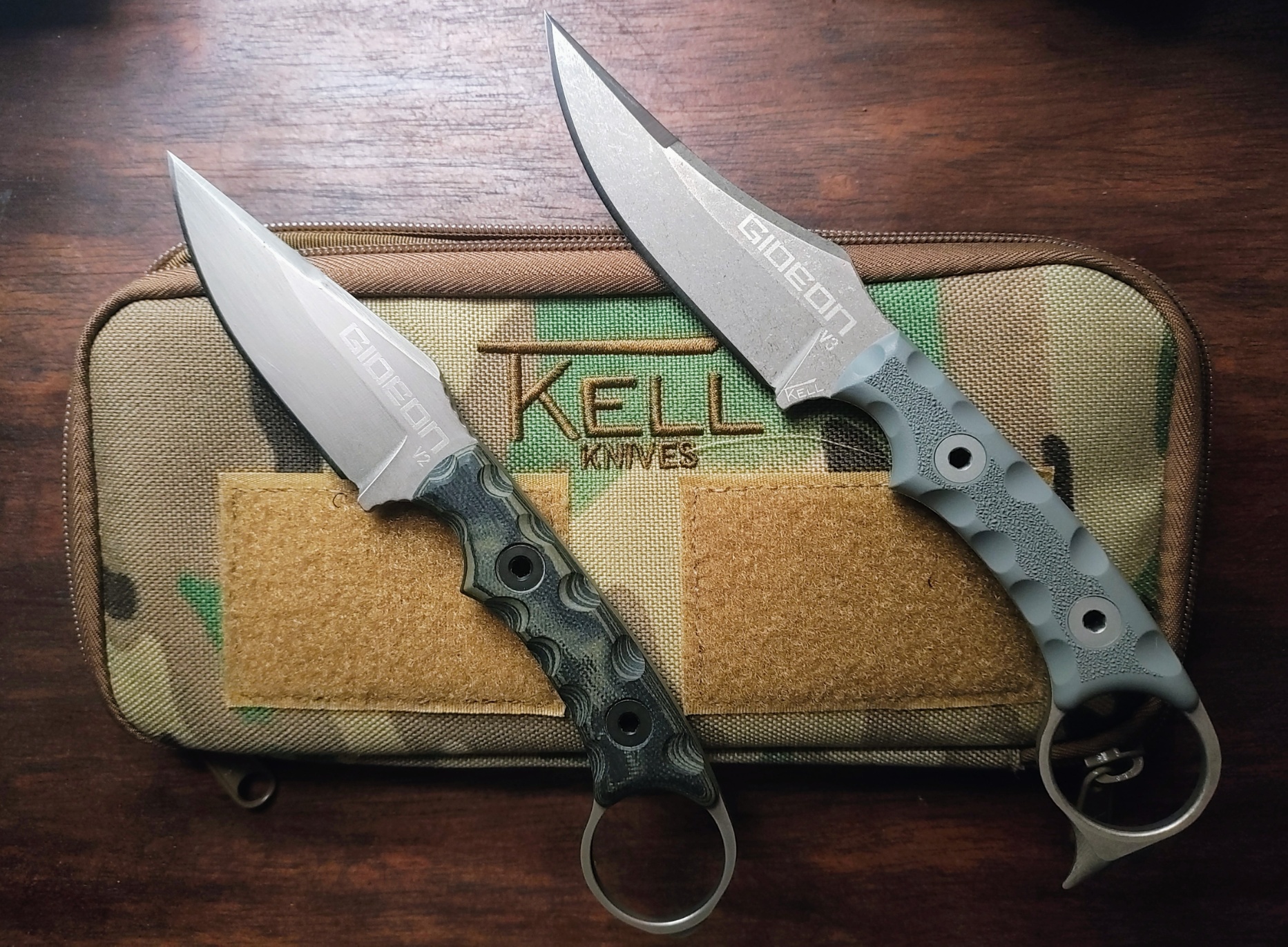 I received my Gideon V3 today.  What a Outstanding Knife.  Paired with my Gideon V2.  Awesome, Awesome Blades – by Jacob