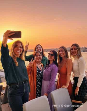 Take breathtaking photos of Lisbon’s sunset