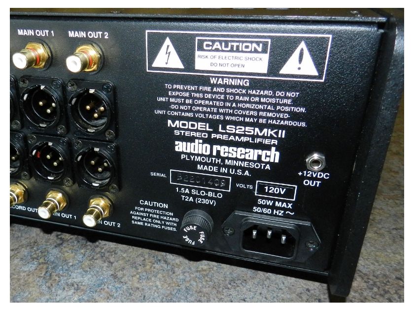 Audio Research LS-25 mkII Black Remote Low Tube Hrs