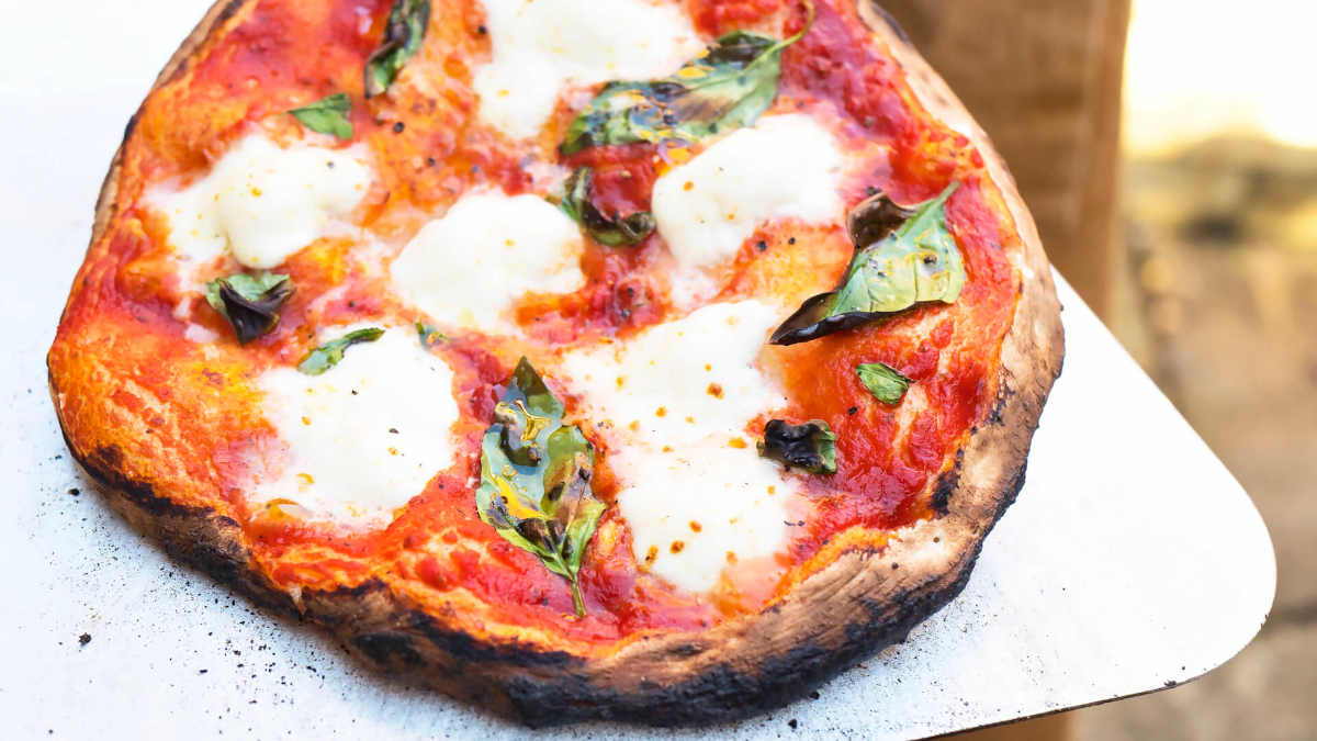 Margherita Pizza Recipe | Minimax Blog