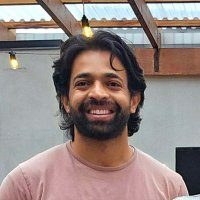 Thariq on X: Link Sharing and Updates