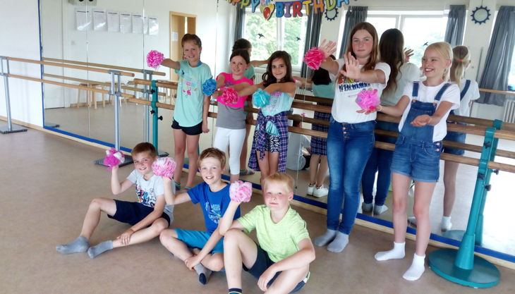 kindergeburtstag tanzen