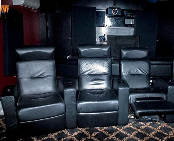 Salamander Designs FRONT ROW HOME THEATER RECLINERS; LE...