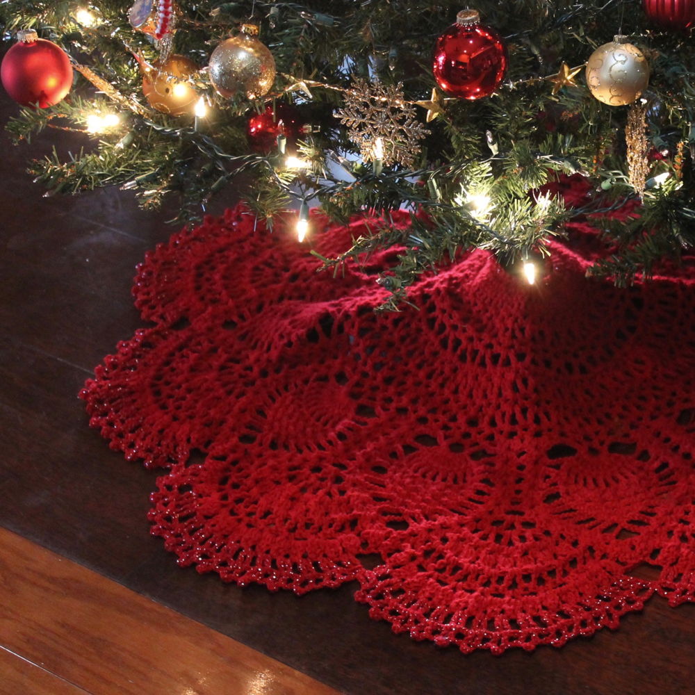 Cranberry Pineapple Christmas Tree Skirt
