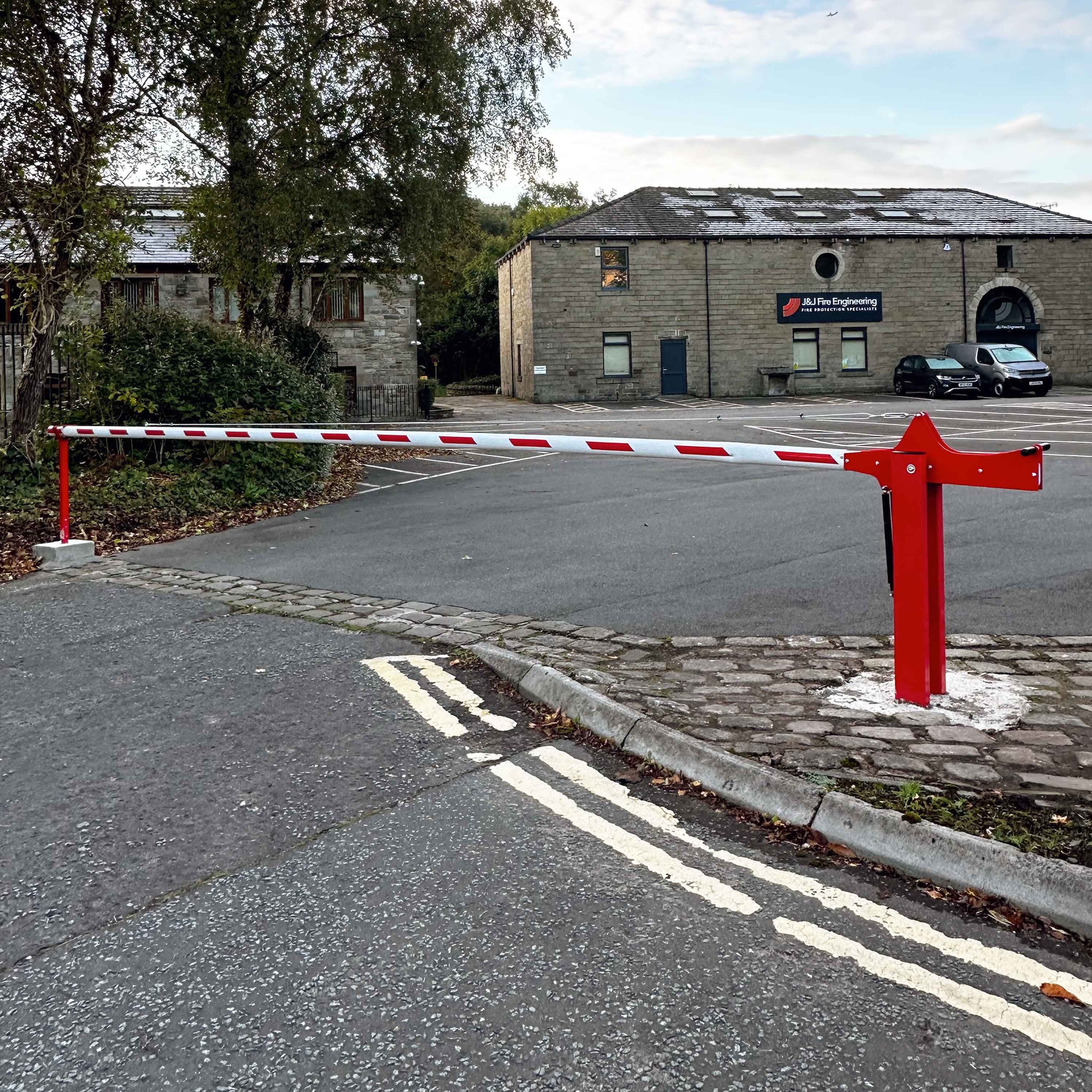 Street-Furniture-installation-service-UK-manual-raise-arm-barrier