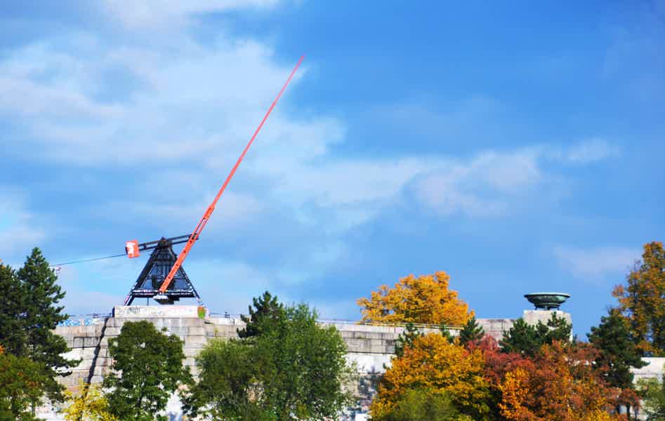 Prague: Stunning Viewpoints, Castle, City & Park E-Bike Tour - photo 6