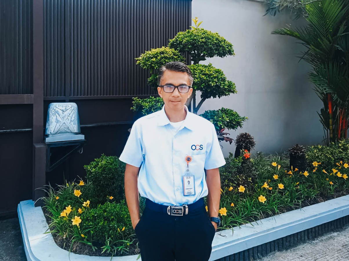 From Fallen Leaves to Fertile Ground: Gunawan’s Practical Waste Solution