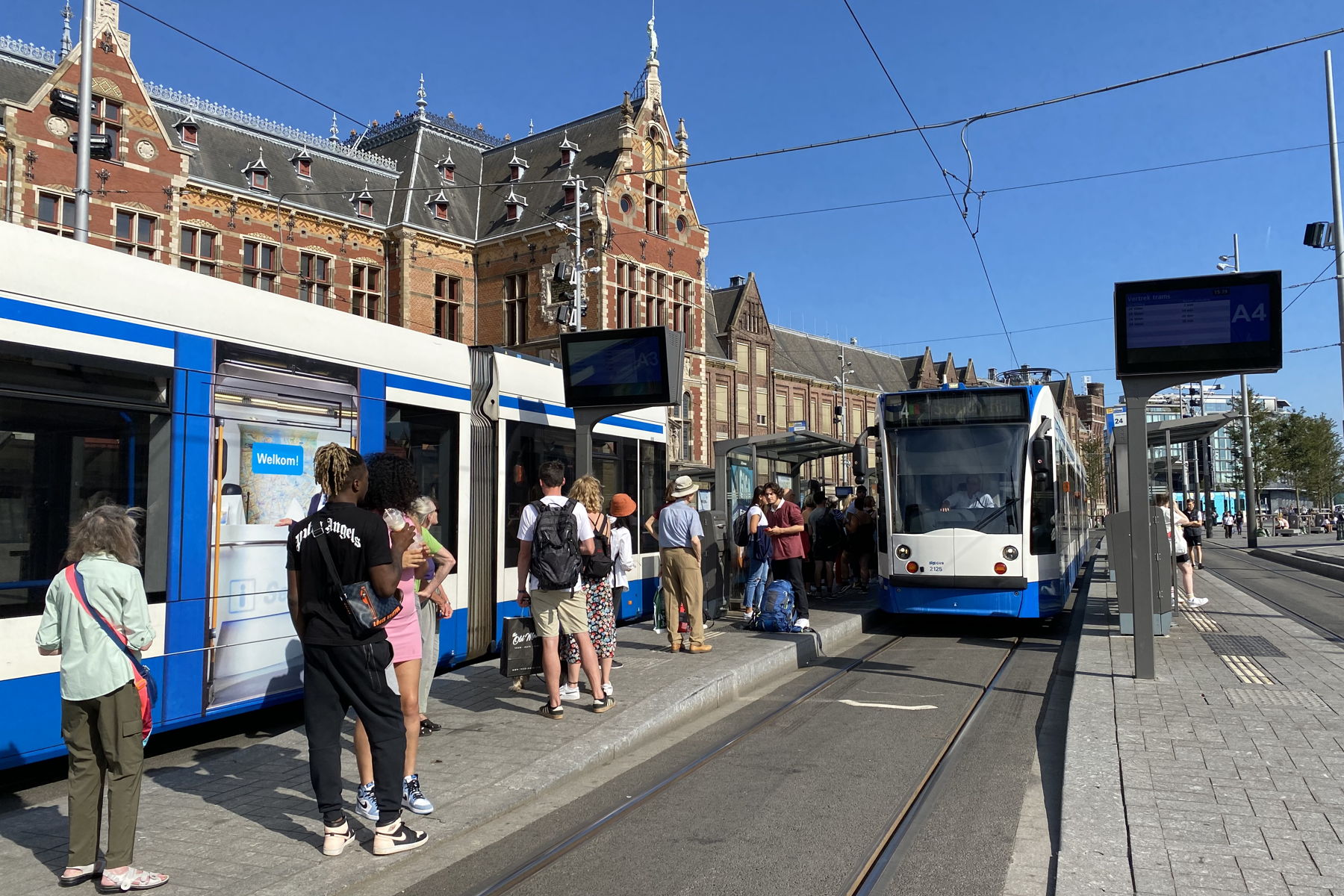 Wij Nemen Je Mee - OV-coach Helpt Mensen Op Weg