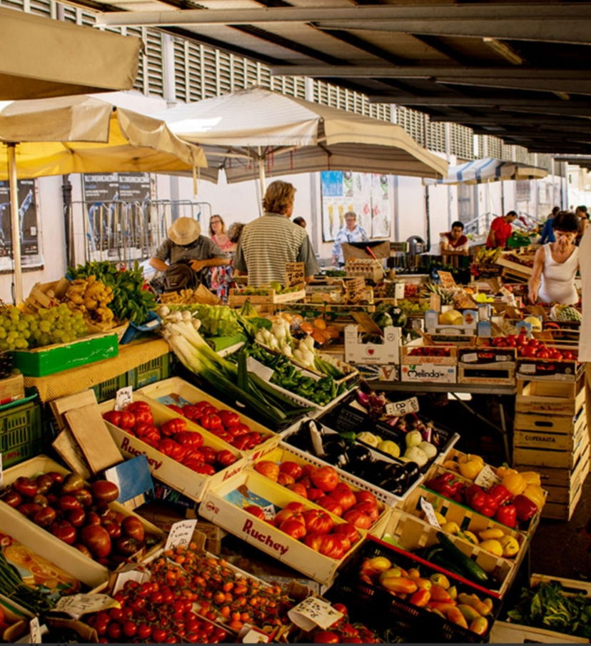 Food & Wine Tours Florence: Market tour with cooking demo and lunch together