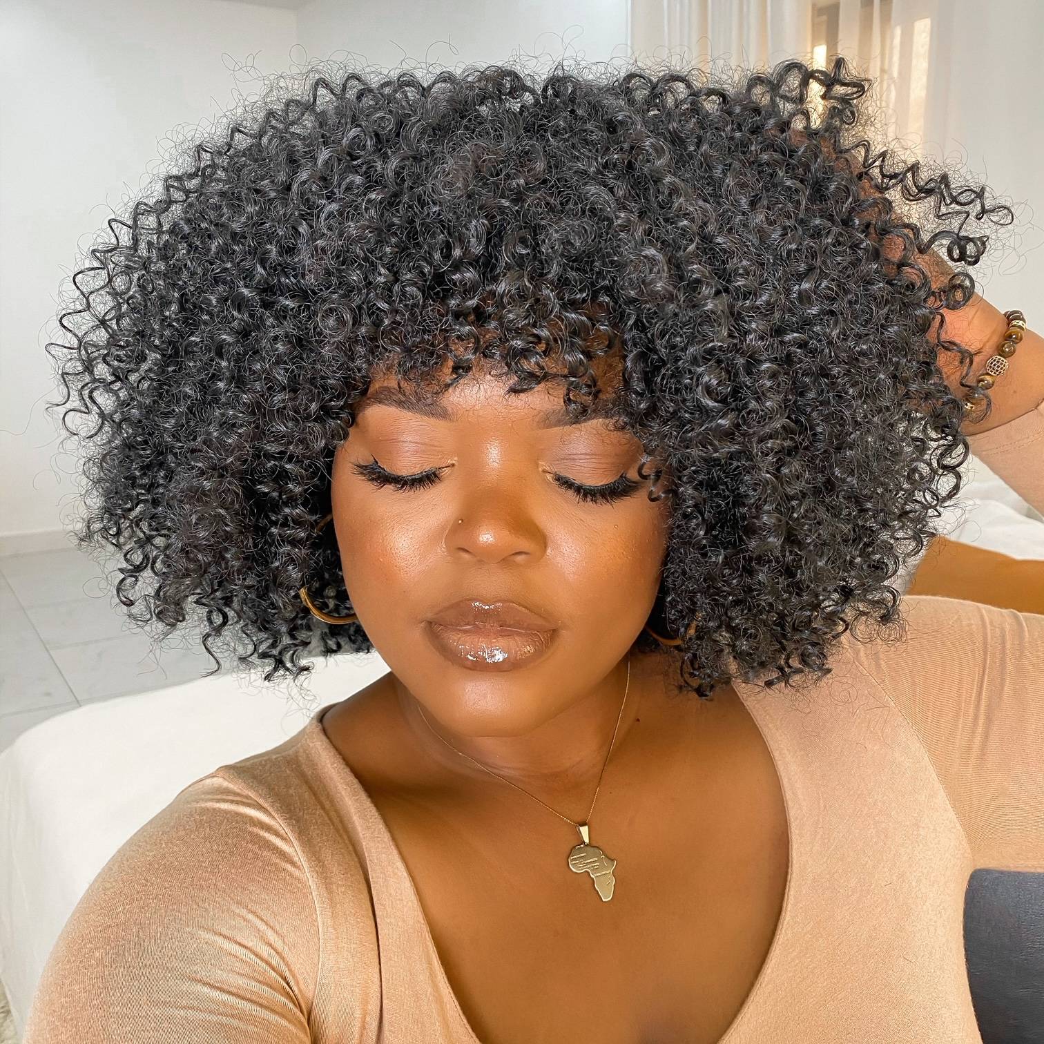 Faux blow out wig