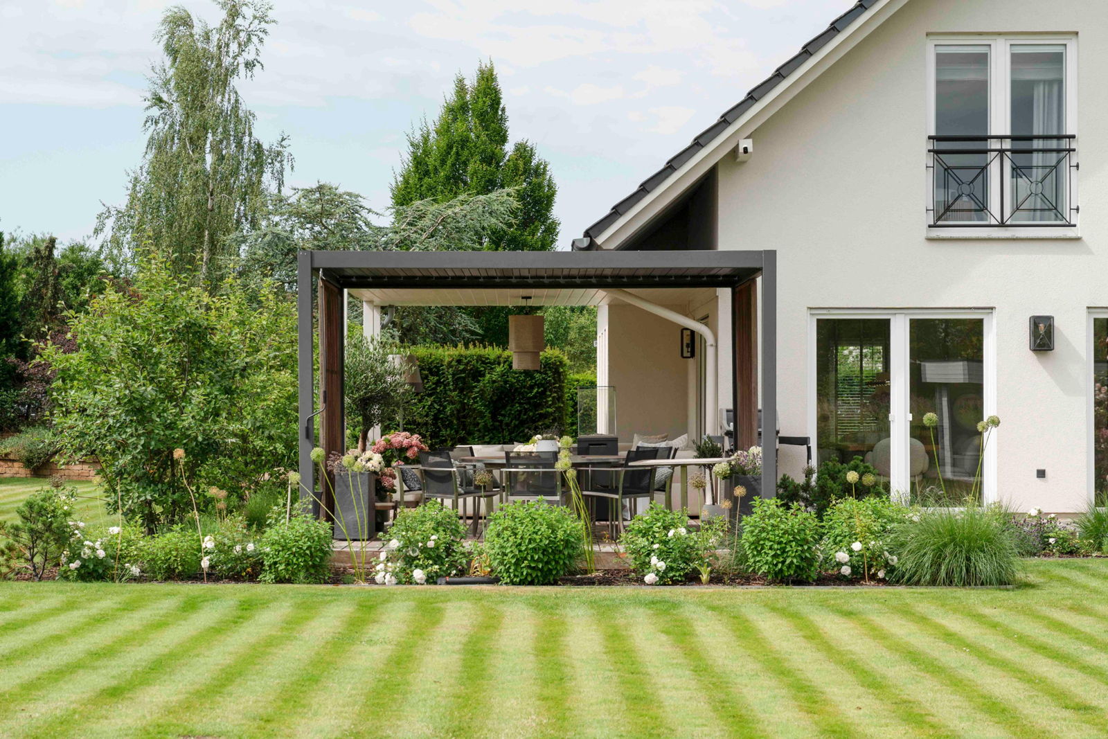Modernes Haus in Potsdam mit zusätzlichem Baugrundstück