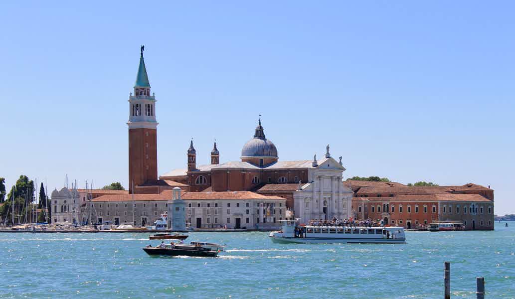 Venice Sunset Cruise by Typical Venetian Boat with Prosecco - photo 2