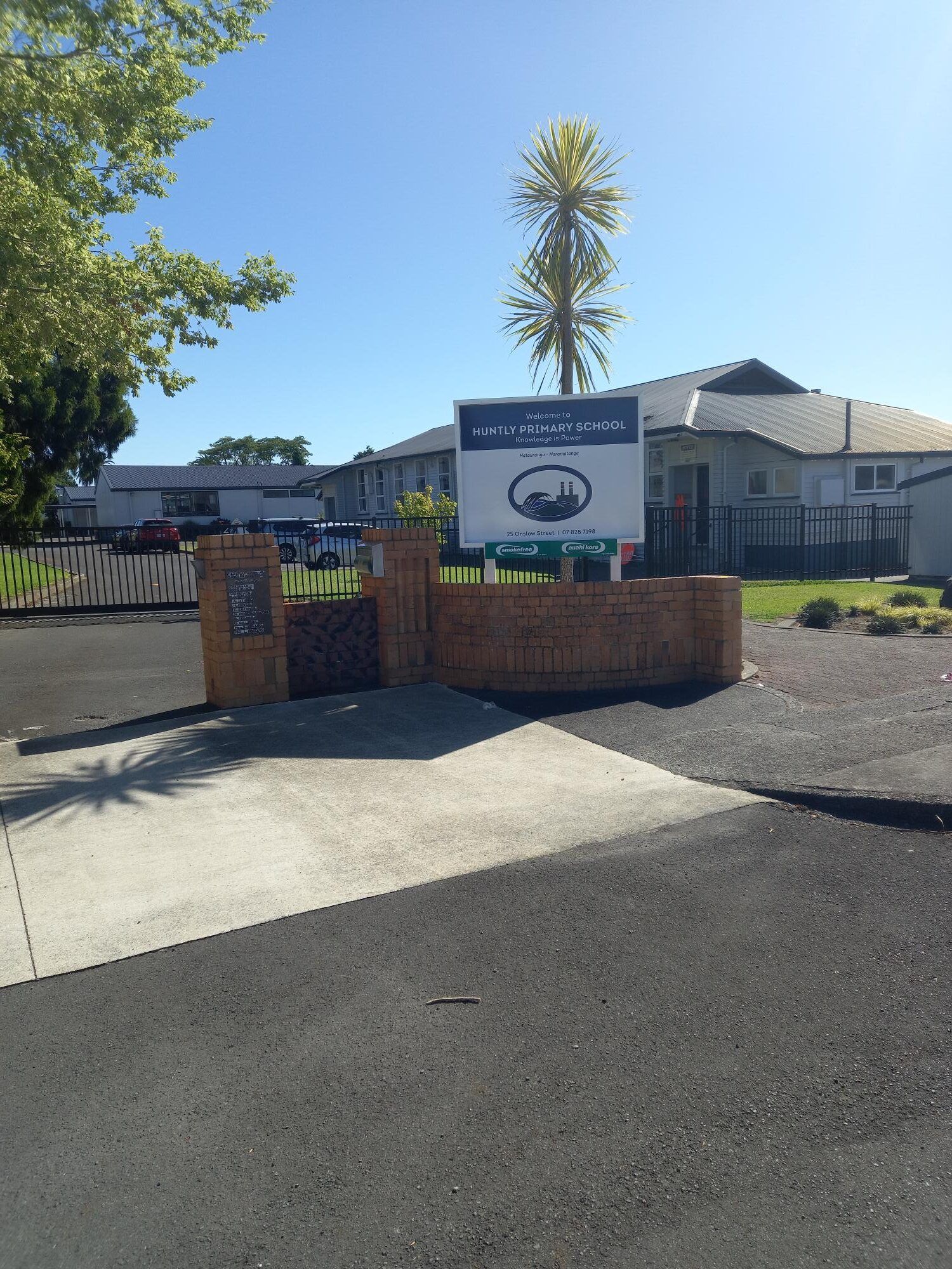 Providing Huntly Primary School with a customised solution to keep their school hygienic and safe
