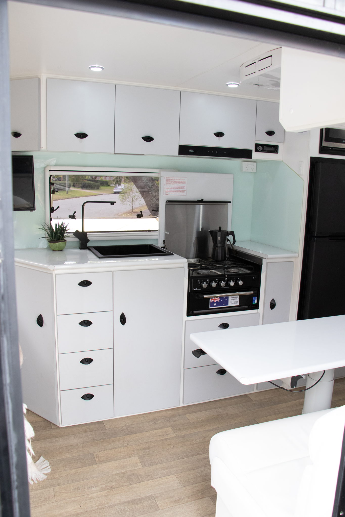 Extreme Offroad Caravan Gladiator - AUD$60,000 and Q$20,000 - Image 5