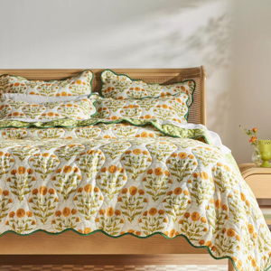 Iluka Cotton Printed Floral Quilt (Yellow, Queen)