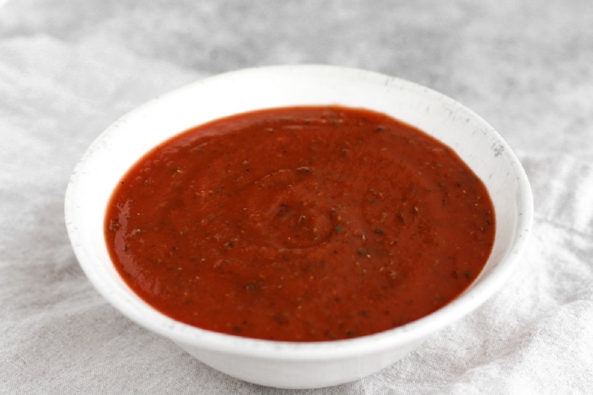 Low Carb Keto Pizza Sauce (2 Minutes!)