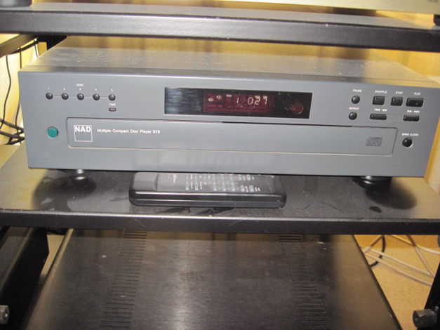 NAD 515 Carousel CD Player